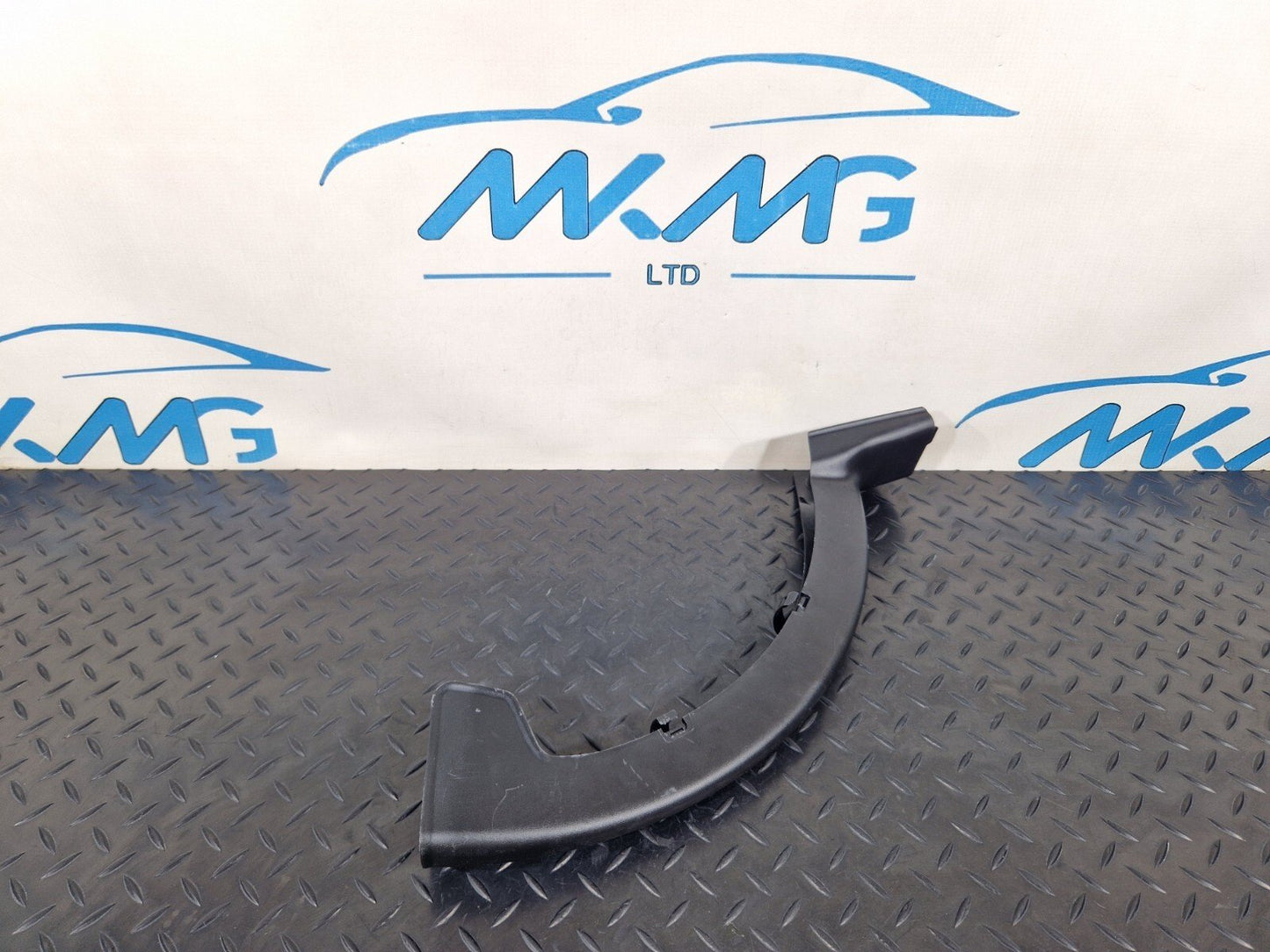 14-21 MERCEDES C250D W205 TRUNK LID HINGE COVER FINISH RIGHT SIDE A2058210189