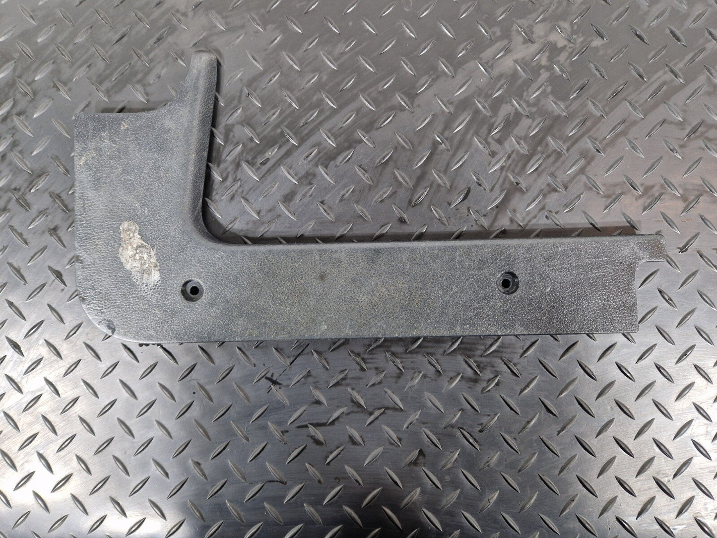 18ON MERCEDES BENZ SPRINTER W907 W910 FRONT RIGHT DOOR ENTRANCE TRIM A9106863400