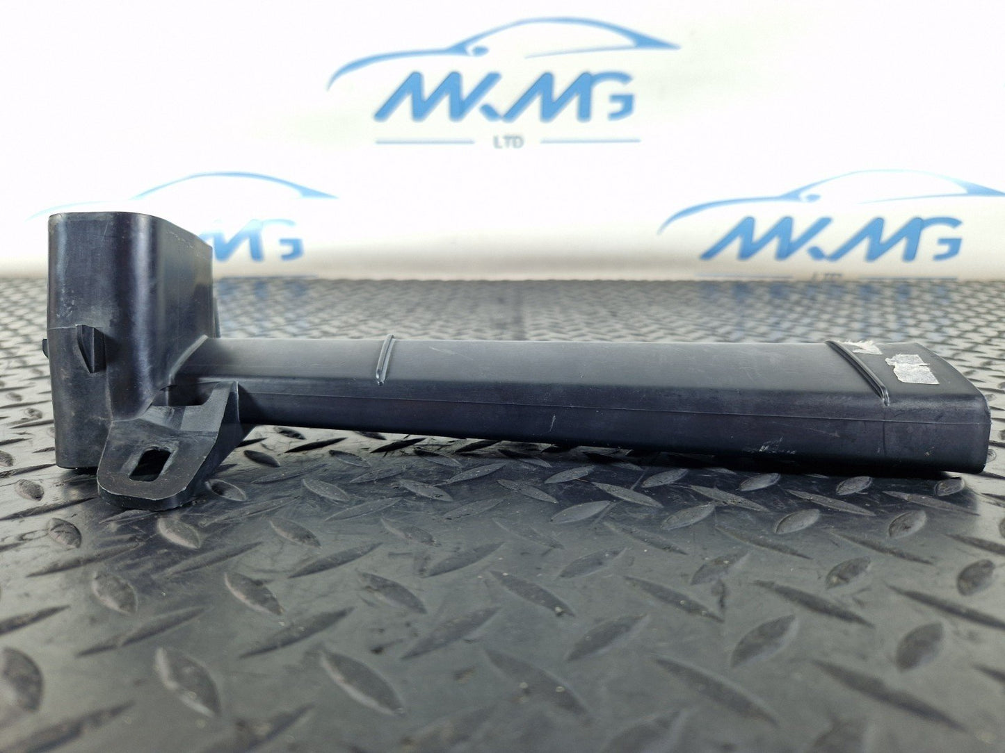 Mercedes-Benz Unknown Part Type A1668320590