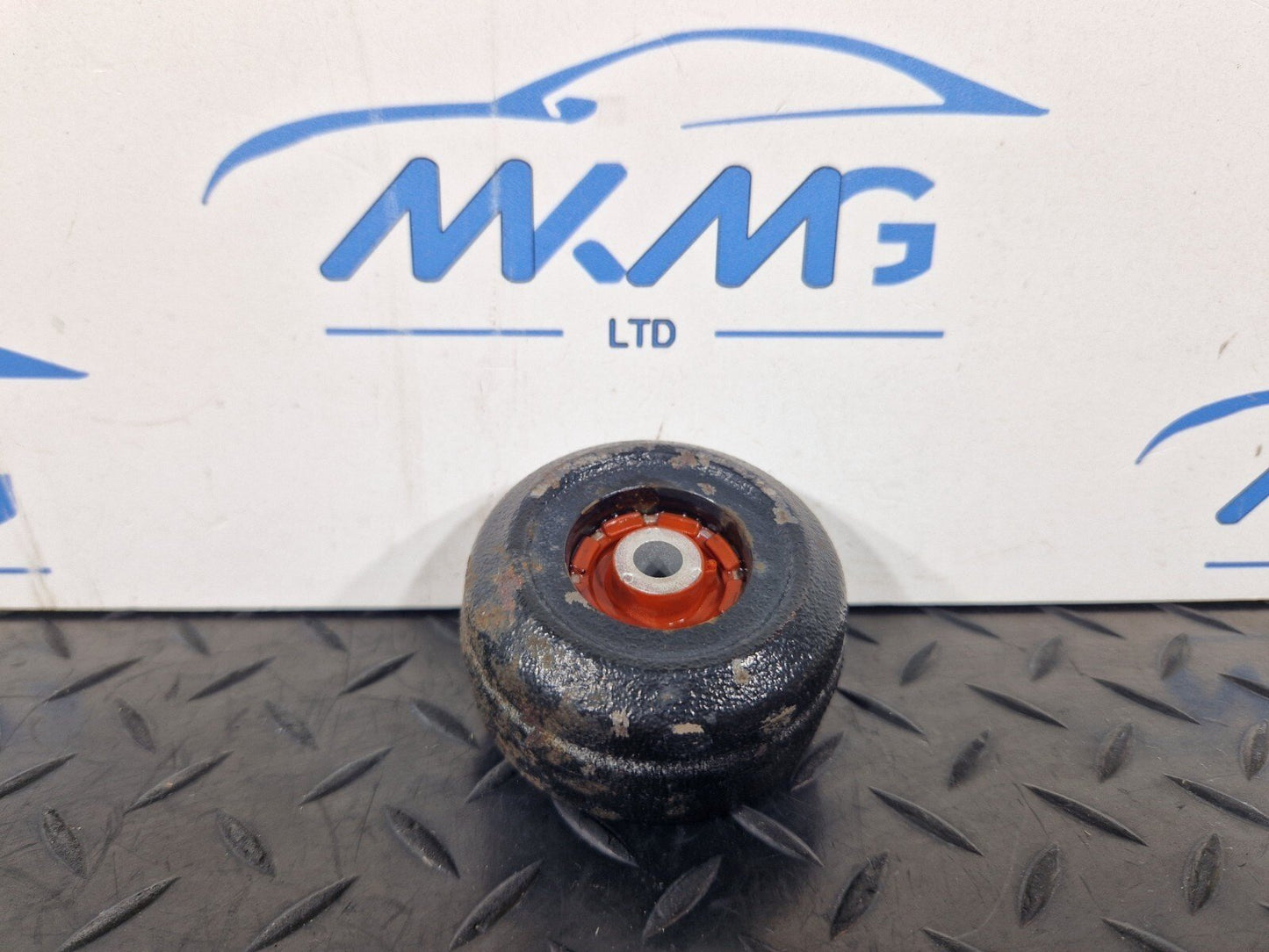 20-24 BMW 1 SERIES F40 GENUINE REAR AXLE VIBRATION ABSORBER 6897637