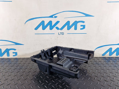 Audi Q7 4M engine control unit bracket holder 4M0907650B