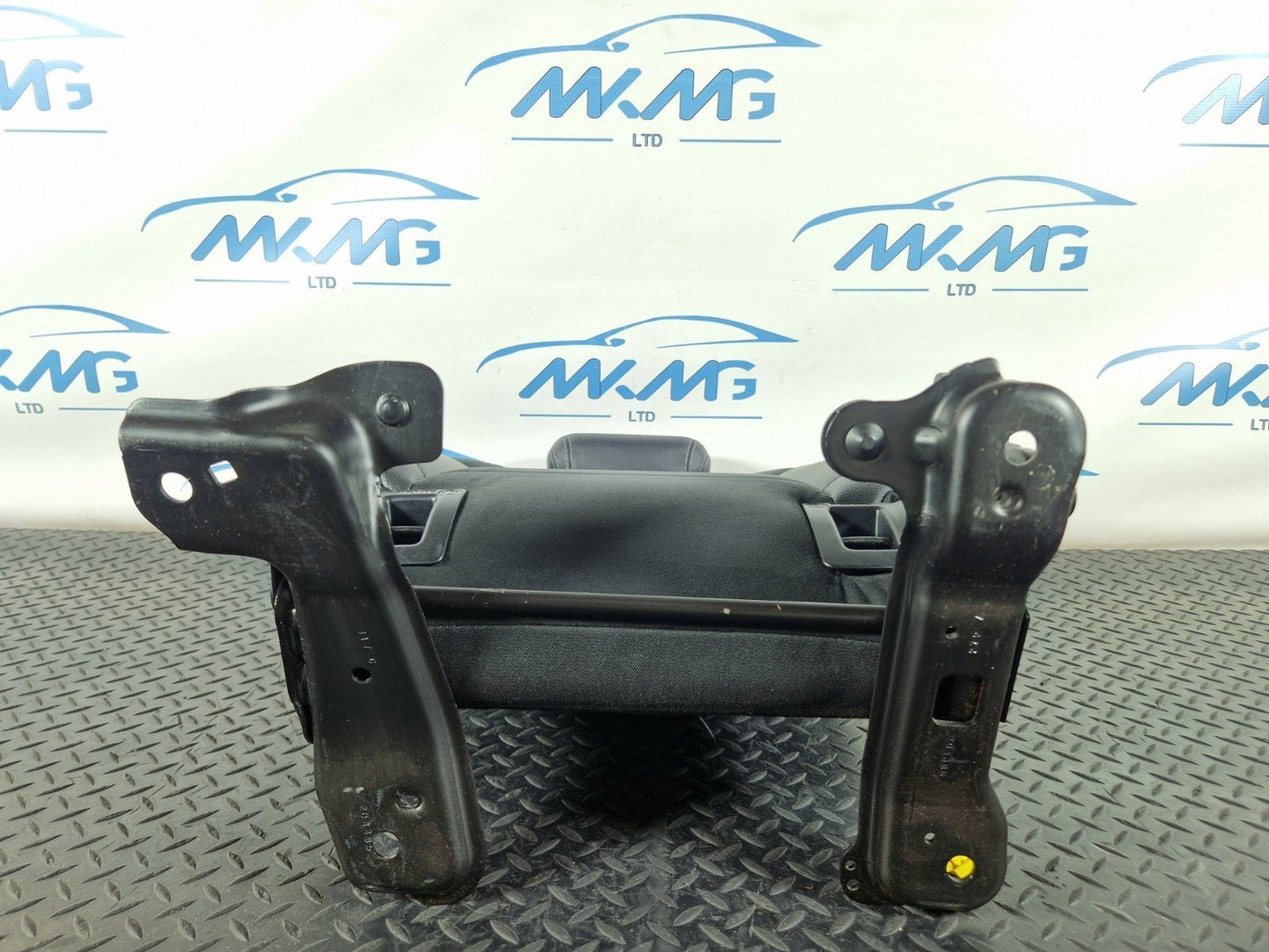 11-19 MERCEDES BENZ ML W166 REAR RIGHT DRIVER SIDE SEAT BACKREST HALF LEATHER