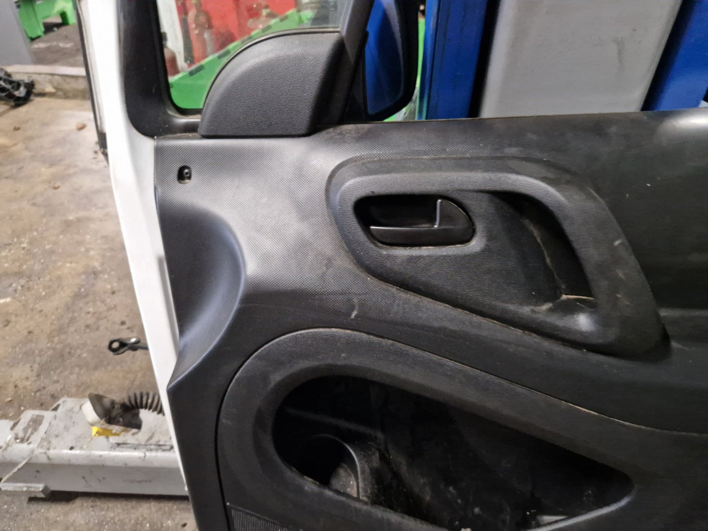 Peugeot Partner B9 Cargo Van Front Right Complete Door in Banquise White EWP