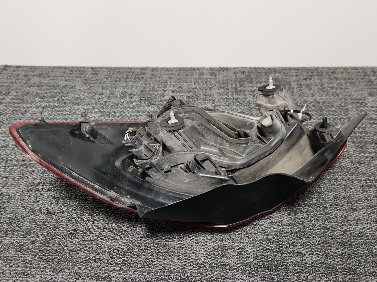 2018 Vauxhall Corsa MK4 (E) (4500) Genuine Rear Left Outer Tail Light 39068622