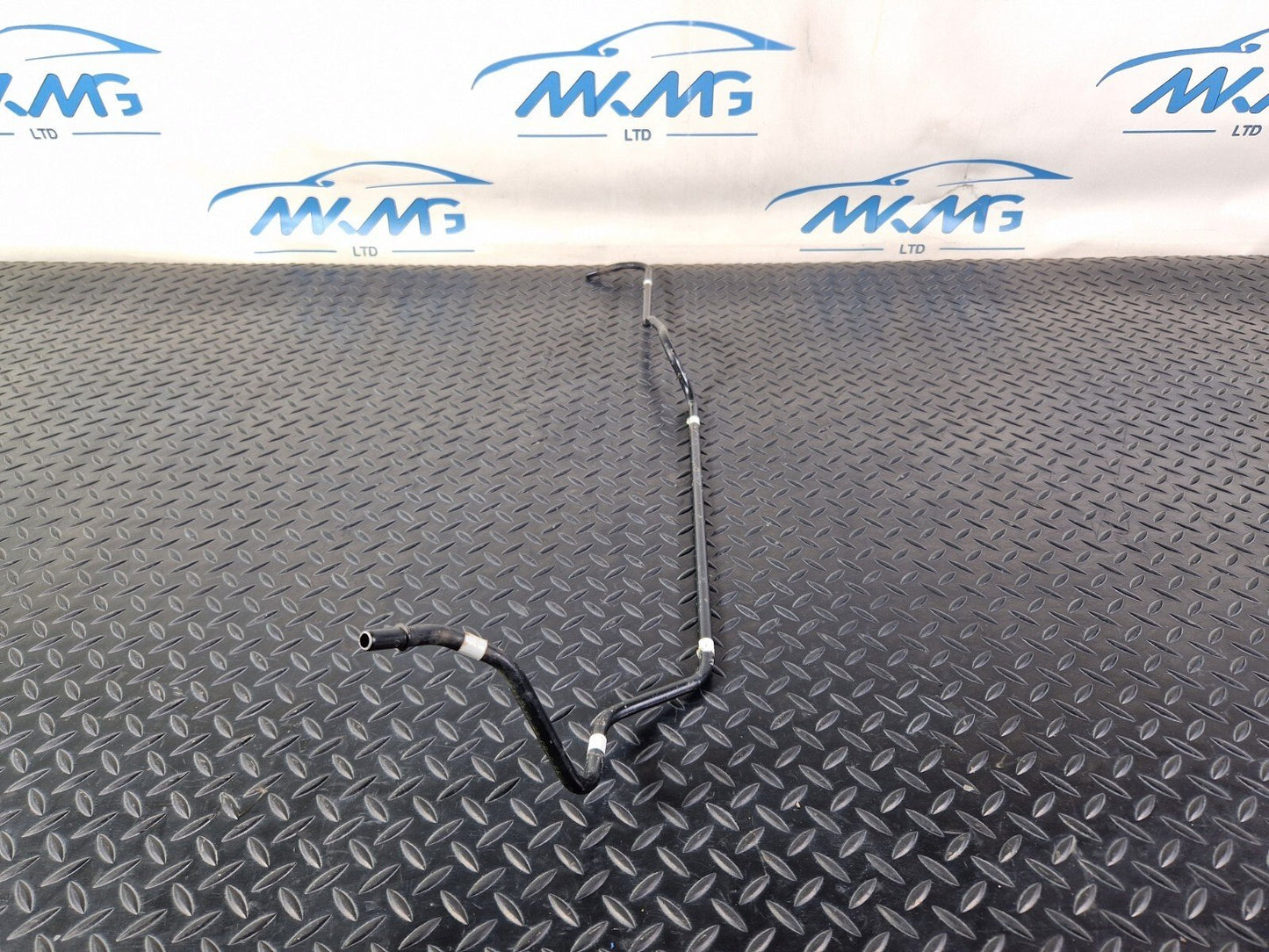 18-ON MERCEDES BENZ SPRINTER W907 2.1 GENUINE FUEL LINE A9074761200