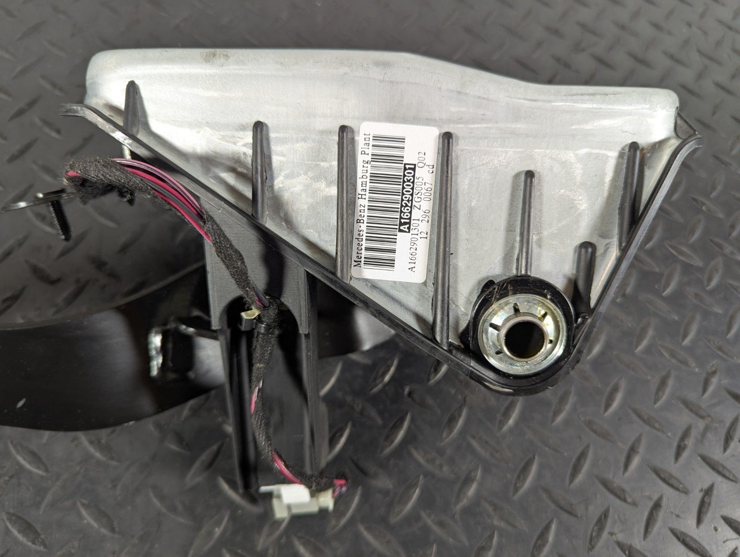 11-19 MERCEDES BENZ ML W166 GENUINE BRAKE PEDAL A1662920101