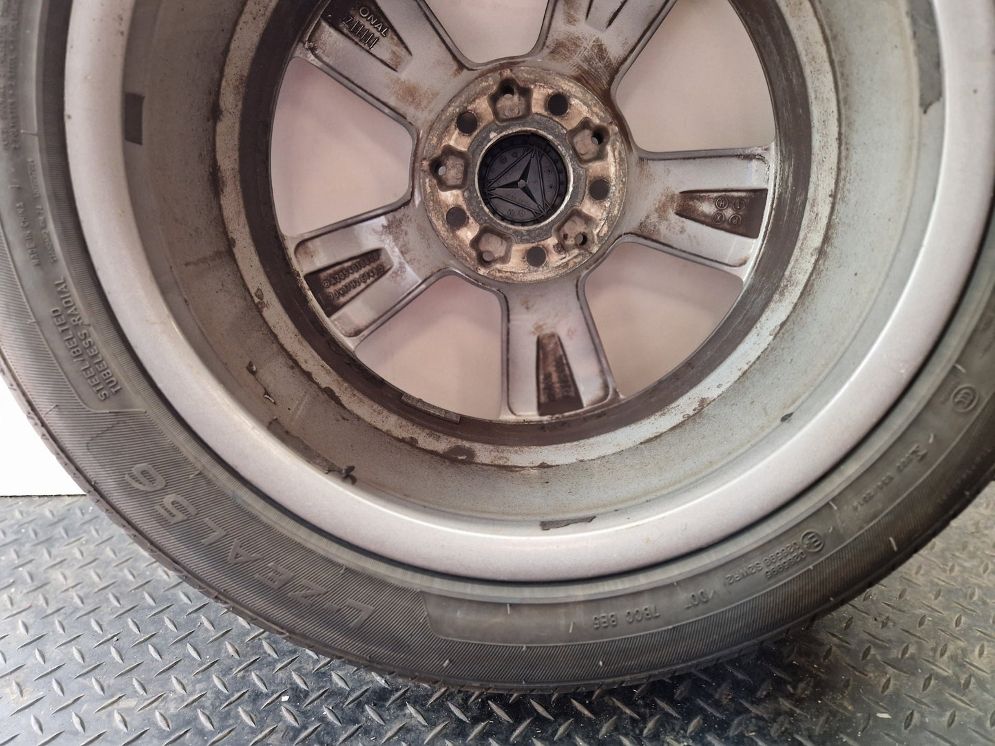 Mercedes-Benz C-Class W205 17" Alloy Wheel with Tyre 225/50/17 ~2mm A2054010800