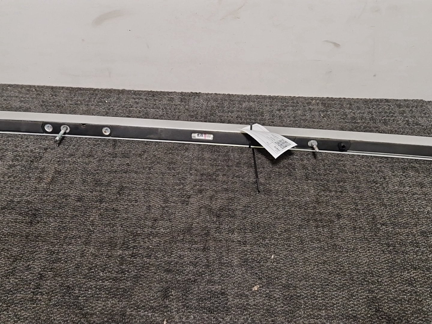 Audi Q7 4M Genuine Left N/S Passenger Roof Rail 4M0860021C