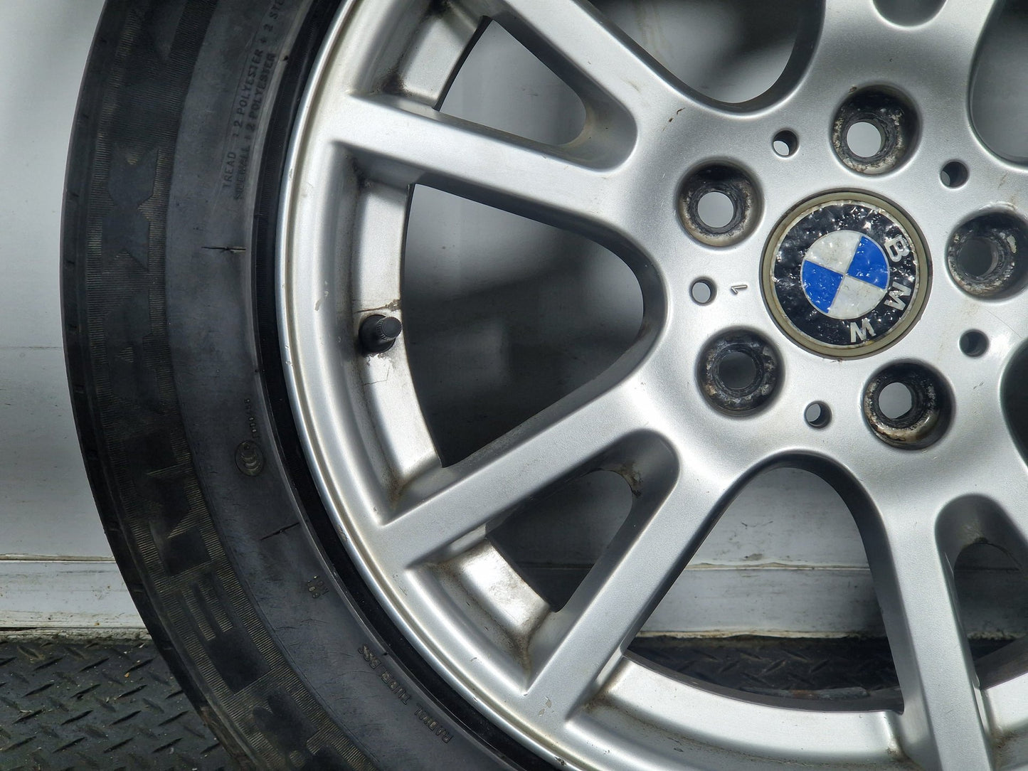BMW X3 E83 SUV Genuine 17" Alloy Wheel with Tyre 3mm 235/55/17 3412060 0344079