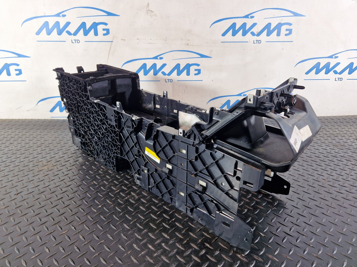 Land Rover Range Rover Evoque L538 Center Console Base GJ32045J40AA GJ3219E766AB