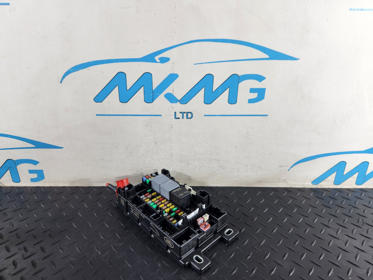 Land Rover Range Rover Evoque L551 SUV Genuine 2.0 Petrol Fusebox K8D214N030AC
