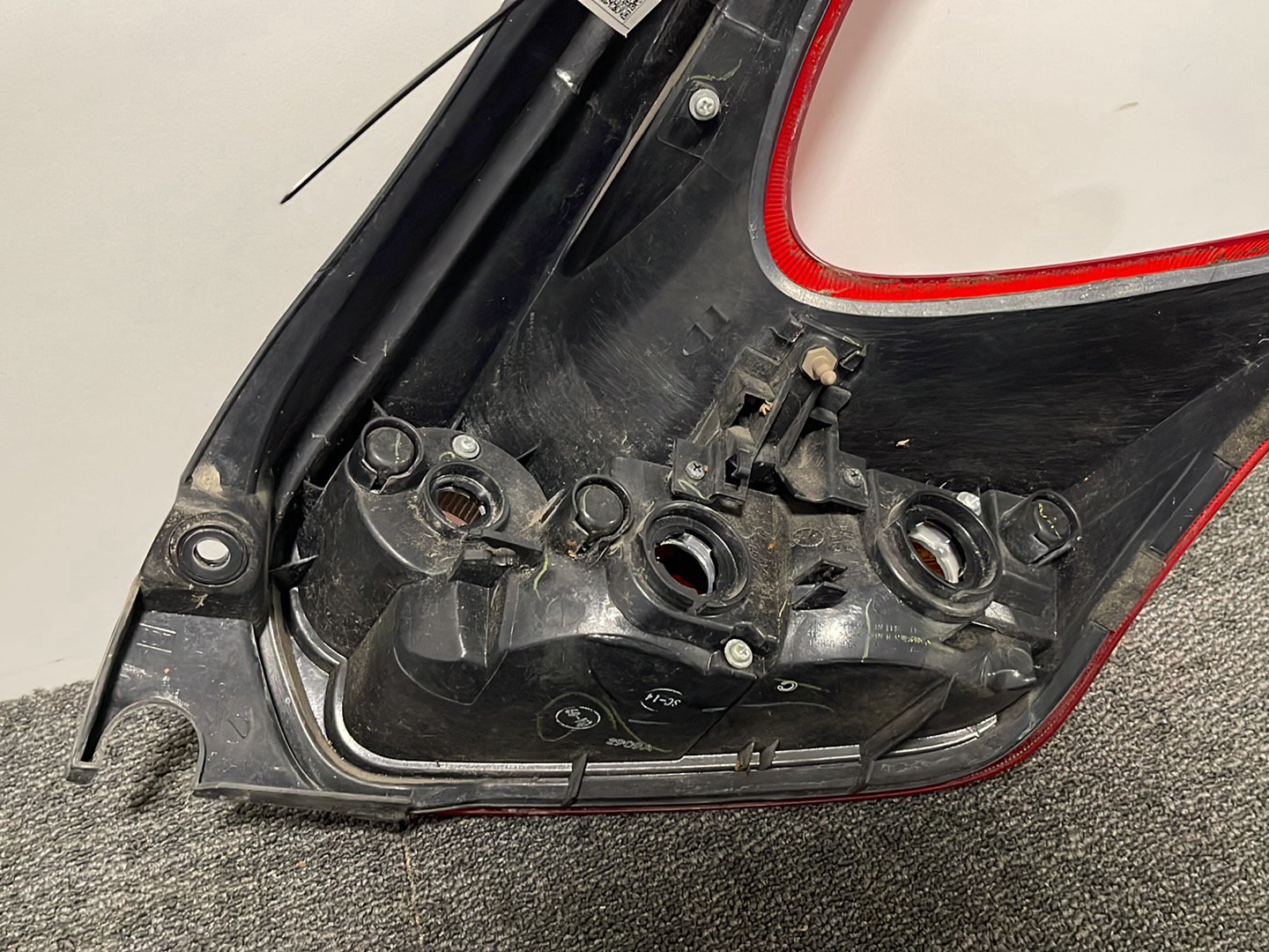 2012 Nissan Juke MK1 (F15) Genuine Rear Left N/S Passenger Tail Light