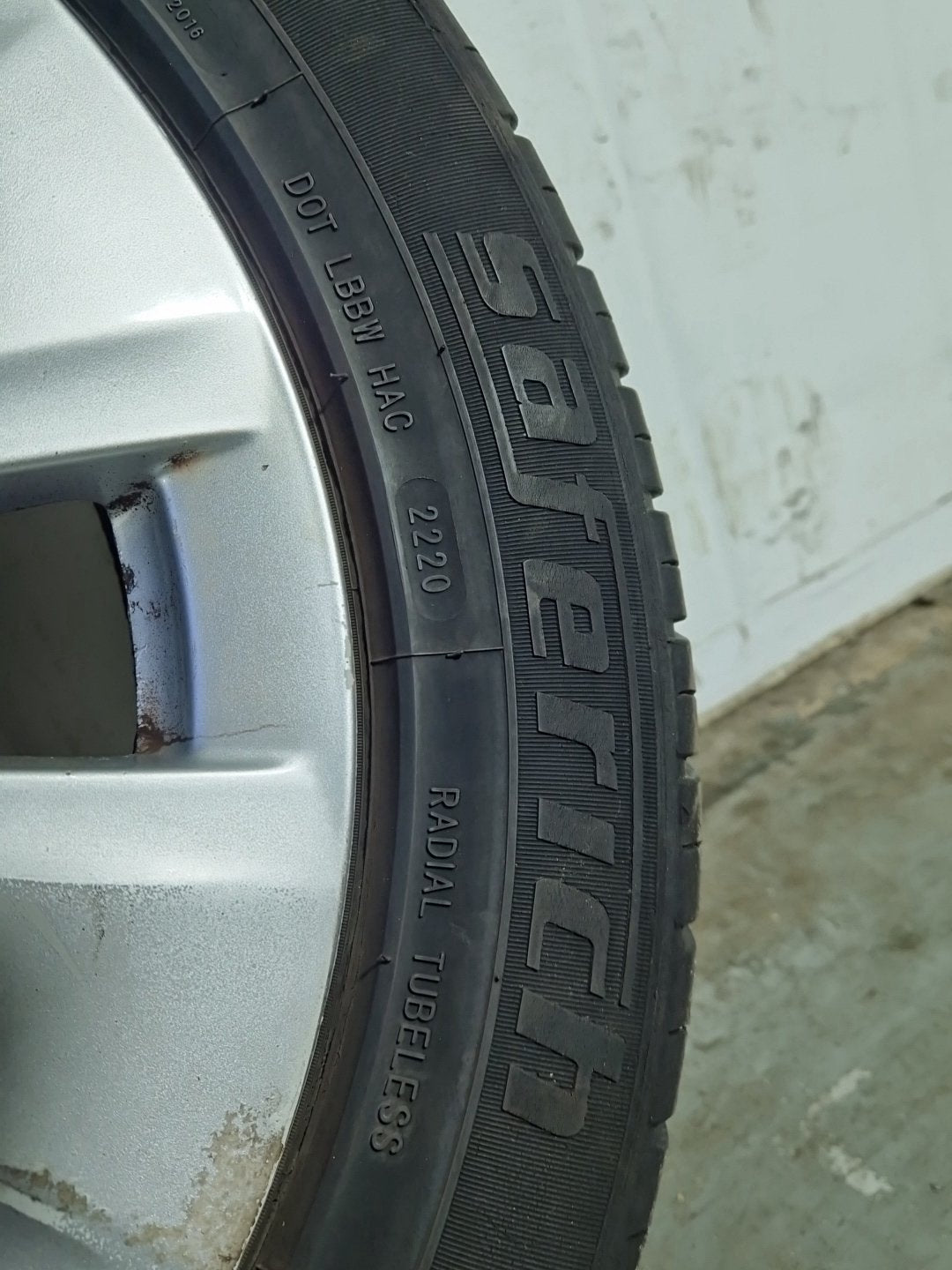 2008 Audi A3 8P 16" Alloy Wheel with Tyre 205/55/16 ~5mm 8P0601025BJ