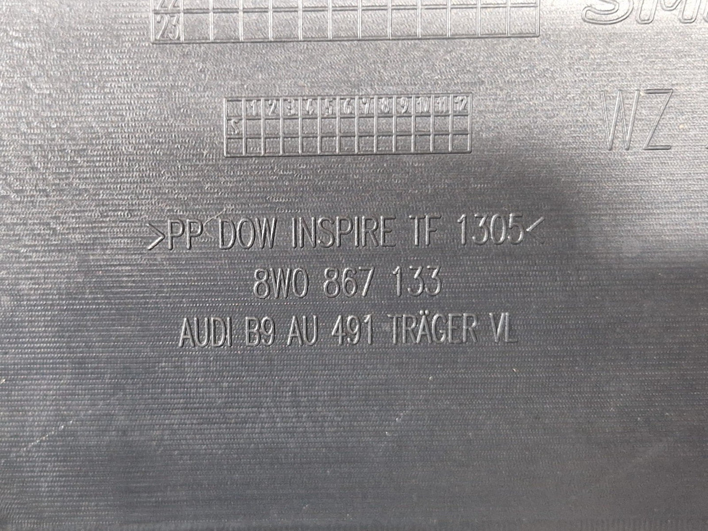 16-19AUDI A4 B9 ESTATE GENUINE FRONT PASSENGER SIDE DOOR CARD PANEL 8W0867133