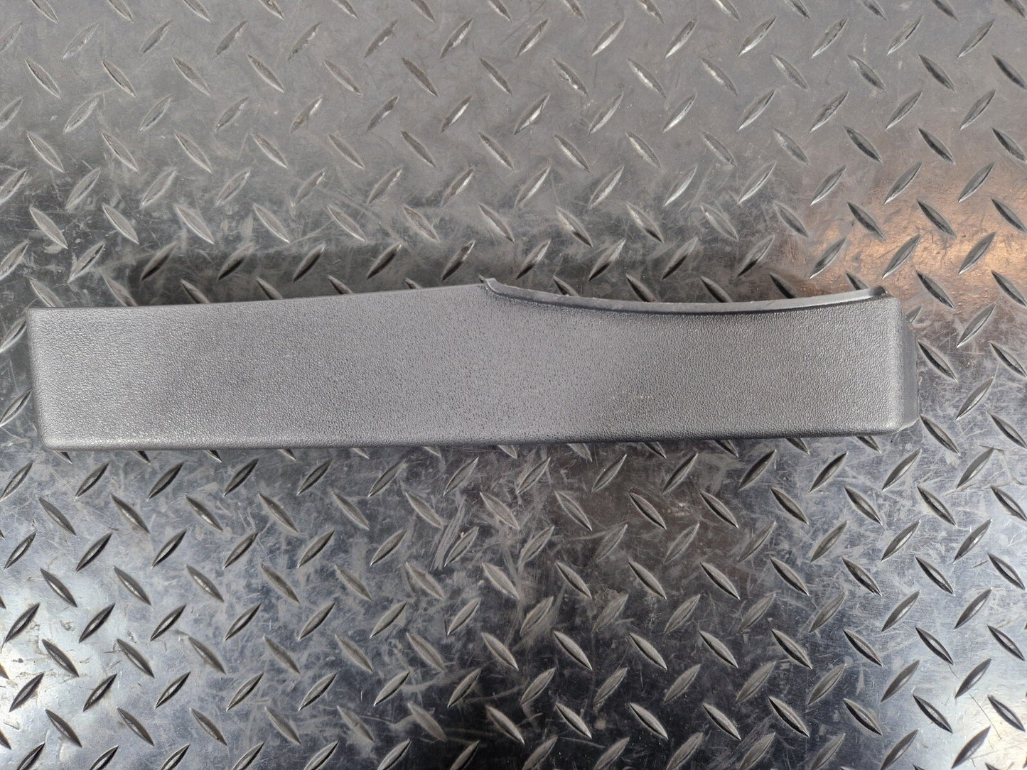 2019-ON  LAND ROVER DISCOVERY L550 LCI INTERIOR TRIM PANEL LK72043C27A