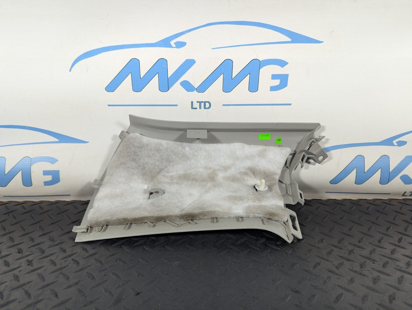 11-19 MERCEDES BENZ ML W166 REAR INTERIOR D PILLAR TRIM COVER A1666900525