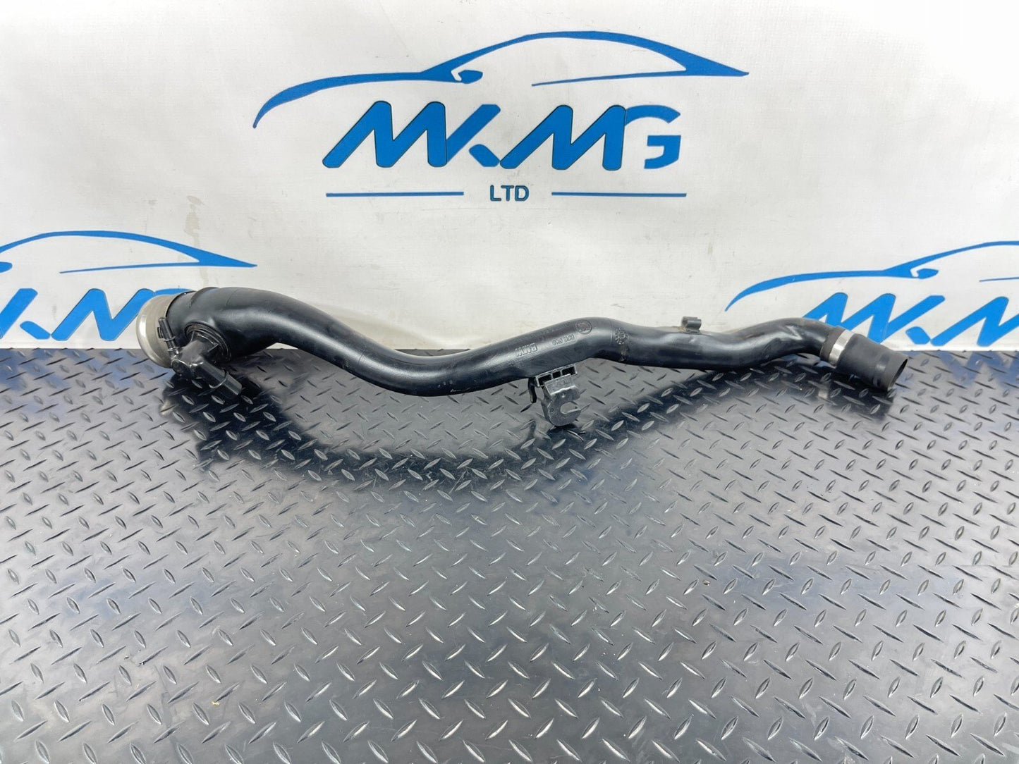 20-ON BMW 1 2 SERIES F40 F44 GENUINE PETROL FUEL FILLER NECK PIPE 7458657