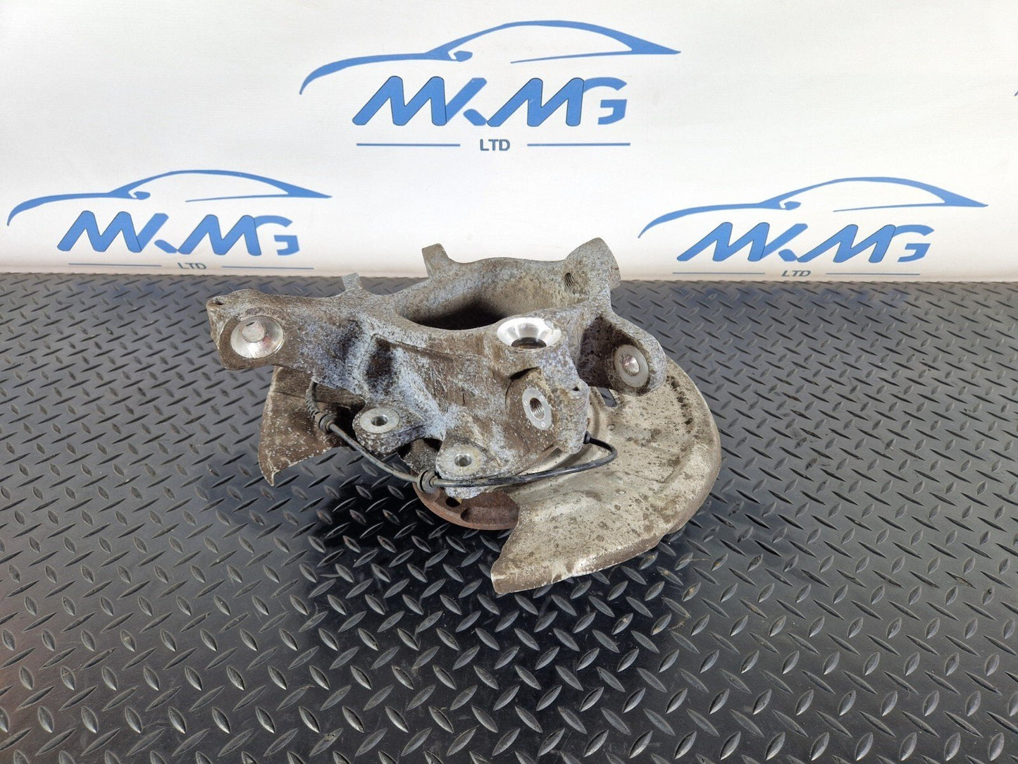 11-18 BMW 6 SERIES F06 GENUINE RHD REAR RIGHT WHEEL HUB 685289