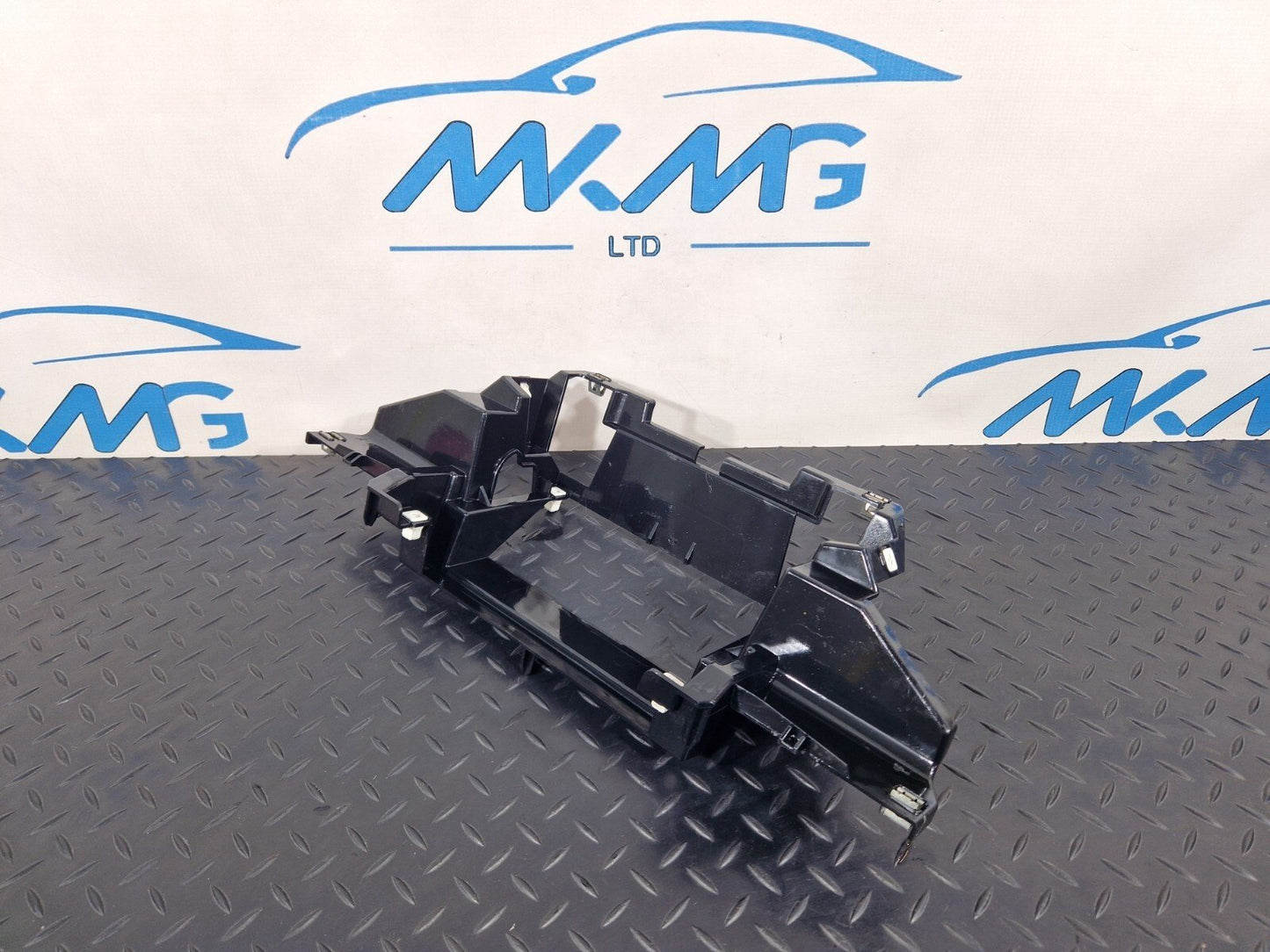 2018-ON MERCEDES BENZ SPRINTER W907 2.2 CDI RADIO FRAME MERCEDES A9108270600