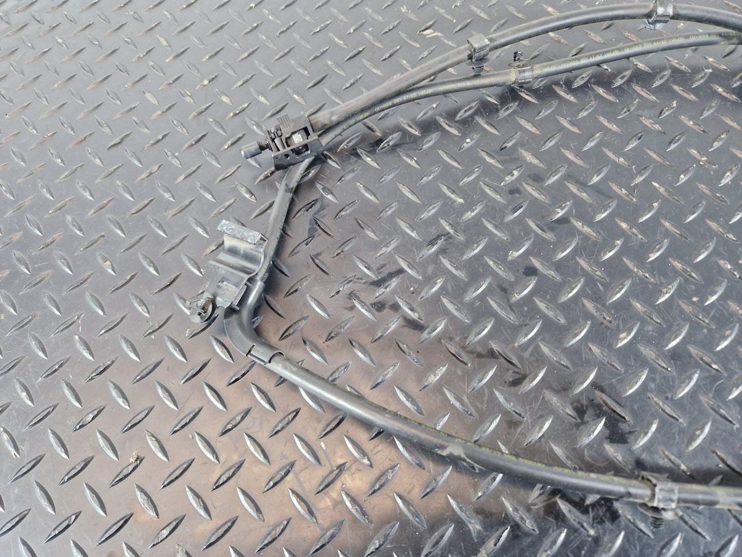 2019 Mercedes-Benz B200d B-Class W247 SUV Washer Water Hose