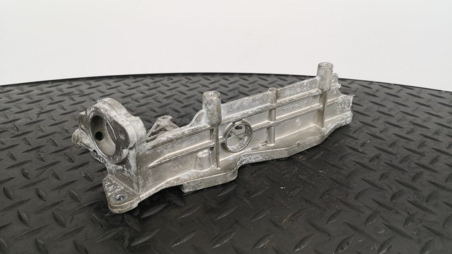 12-18 MERCEDES A B CLA-CLASS1.8/2.1 CDI EGR COOLER BRACKET OM651 A6510943027
