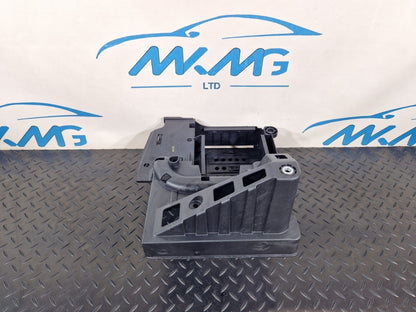 14-21 MERCEDES BENZ W205 GENUINE CD CHANGER ECU HOLDER BRACKET MOUNT A2055458900