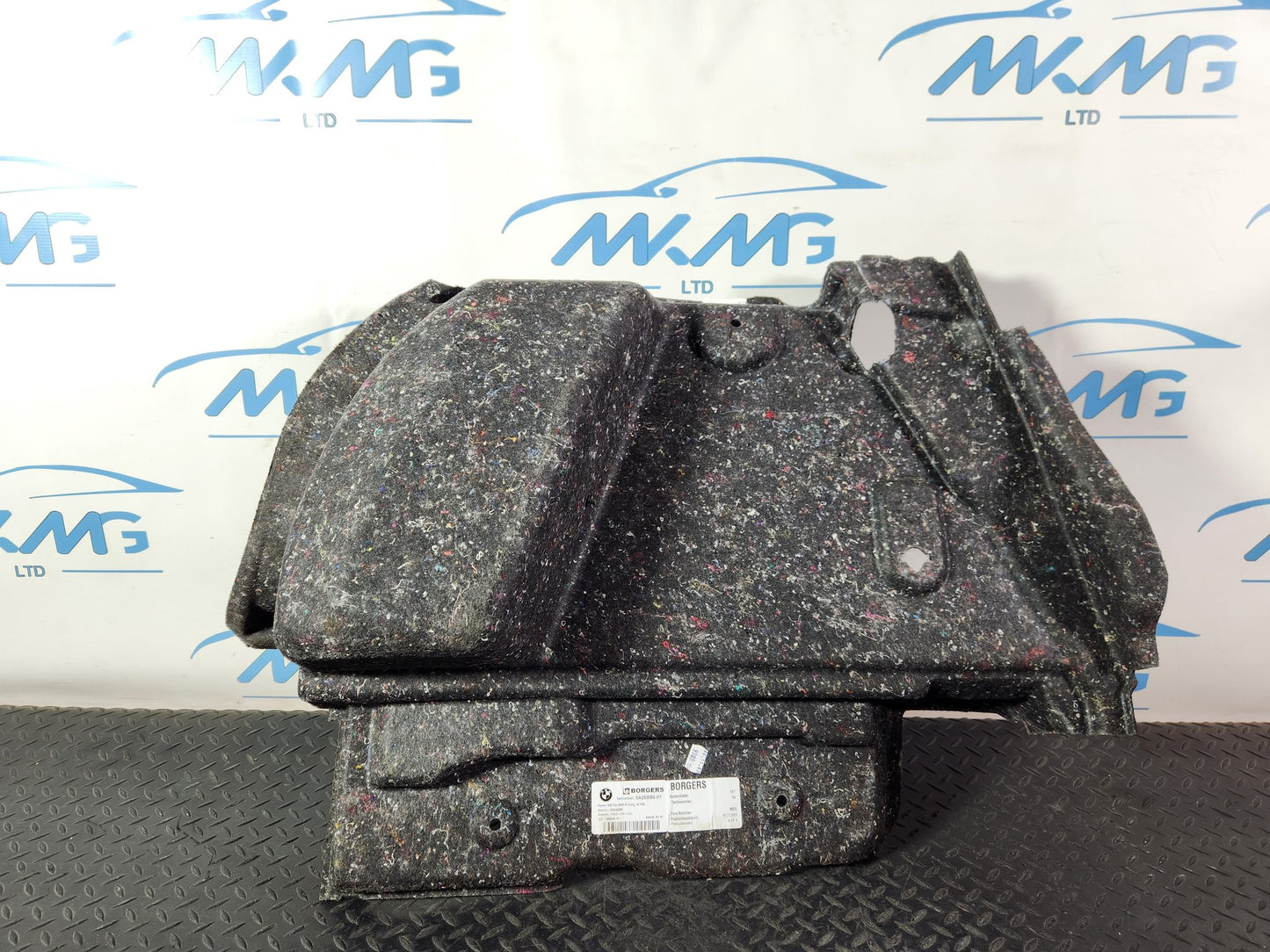 BMW 118i F40 Rear Right O/S Driver Boot Trunk Cover Panel 5A26BB6-01