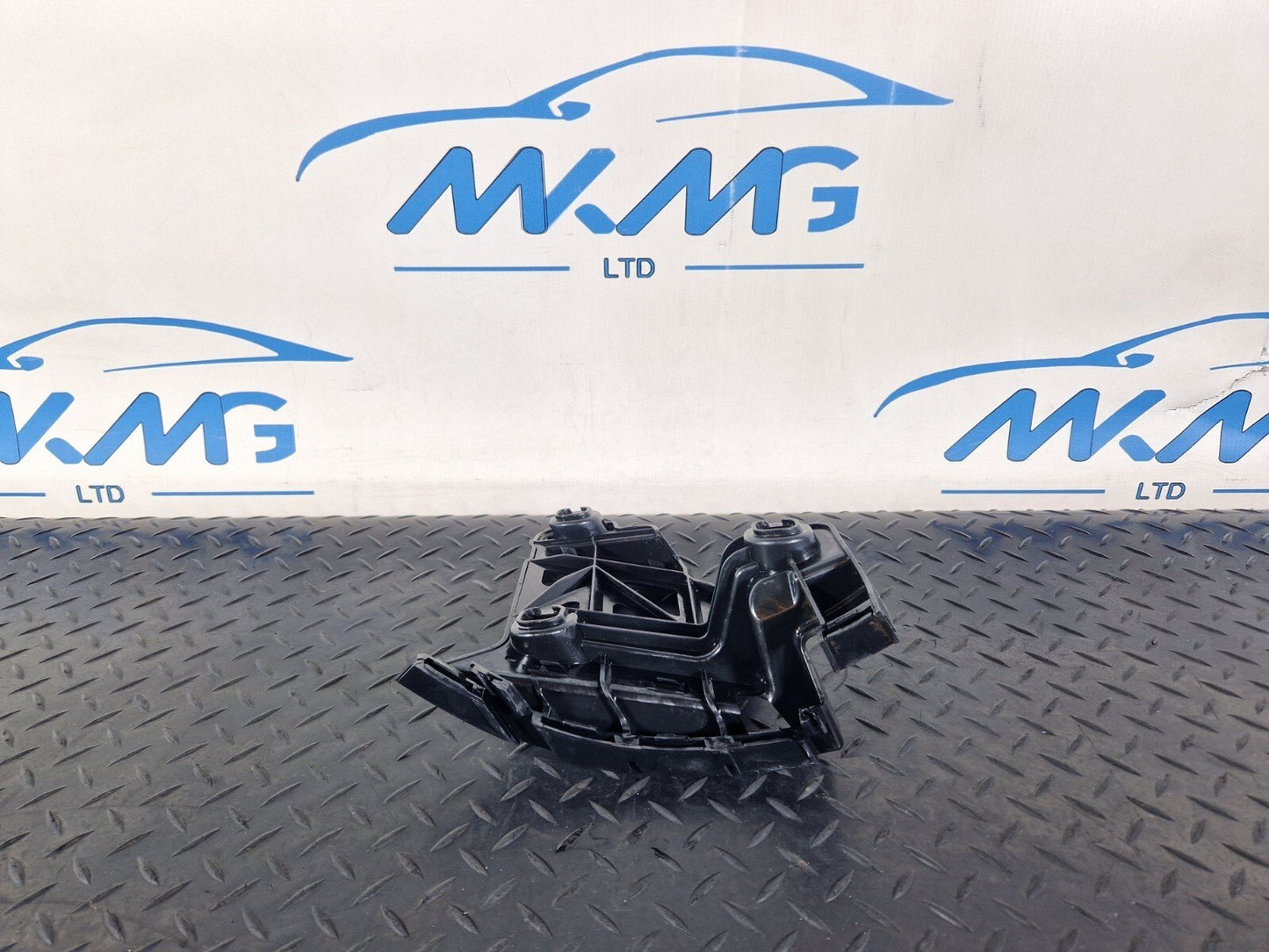 19-ON MERCEDES BENZ B CLASS W247 GENUINE REAR BUMPER BRACKET LEFT A2478851800