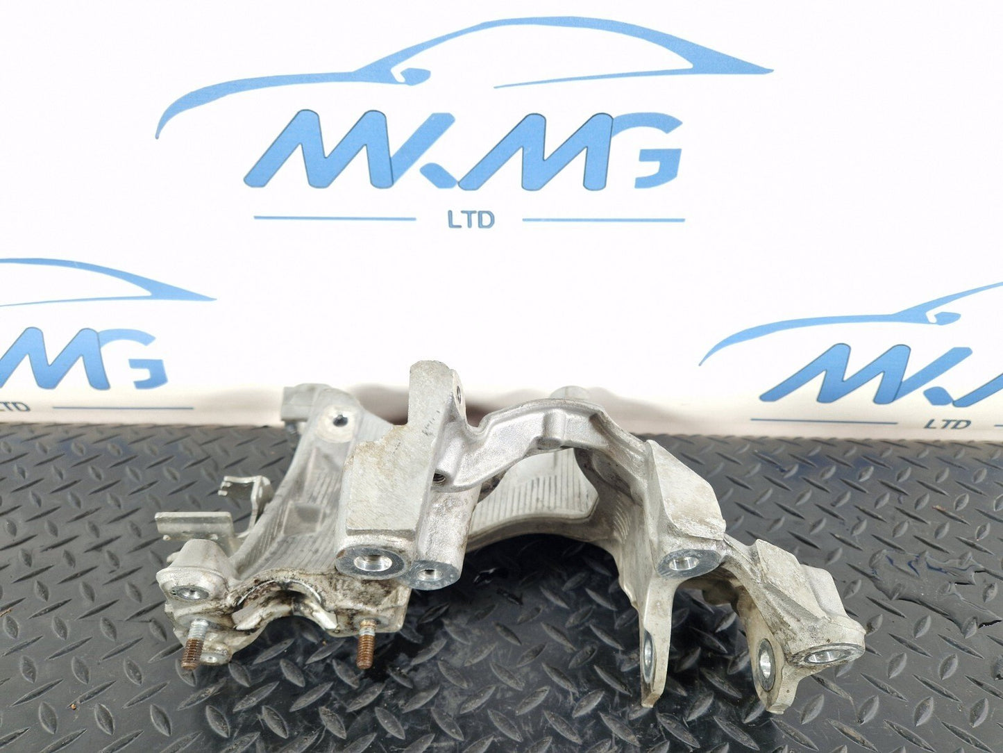 16-24 AUDI A5 F5 COUPE FRONT RIGHT O/S/F GENUINE SUBFRAME BRACKET 8W0399296E