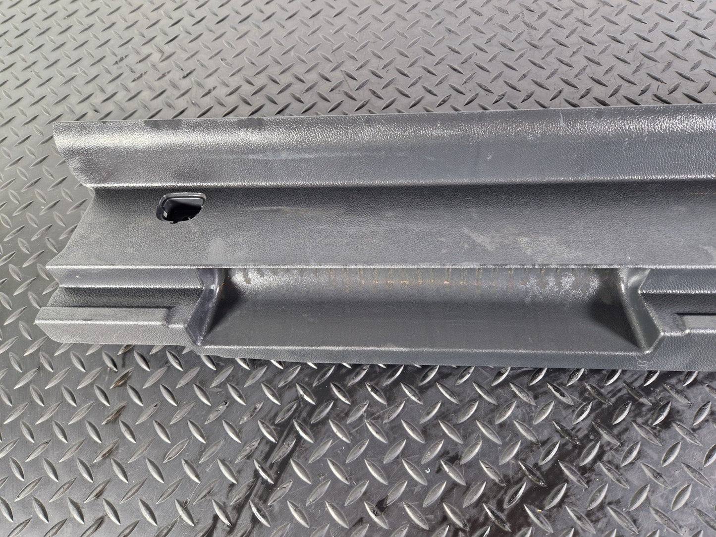 12-18 MERCEDES BENZ B-CLASS W246 REAR BOOT FLOOR INNER SILL PANEL A2466900014