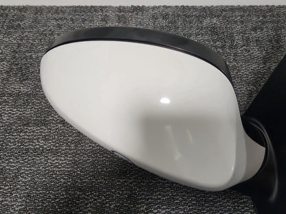 BMW 116d E87 Hatchback Genuine Front Right Door Wing Mirror in Alpine White