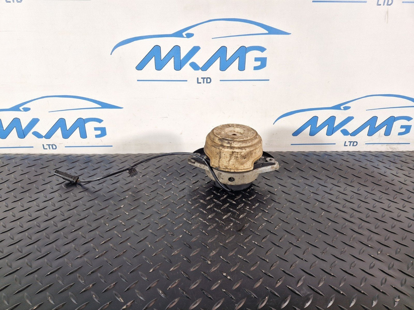 11-19 MERCEDES BENZ ML W166 GENUINE ENGINE MOUNT FRONT DRIVER SIDE A1662405517