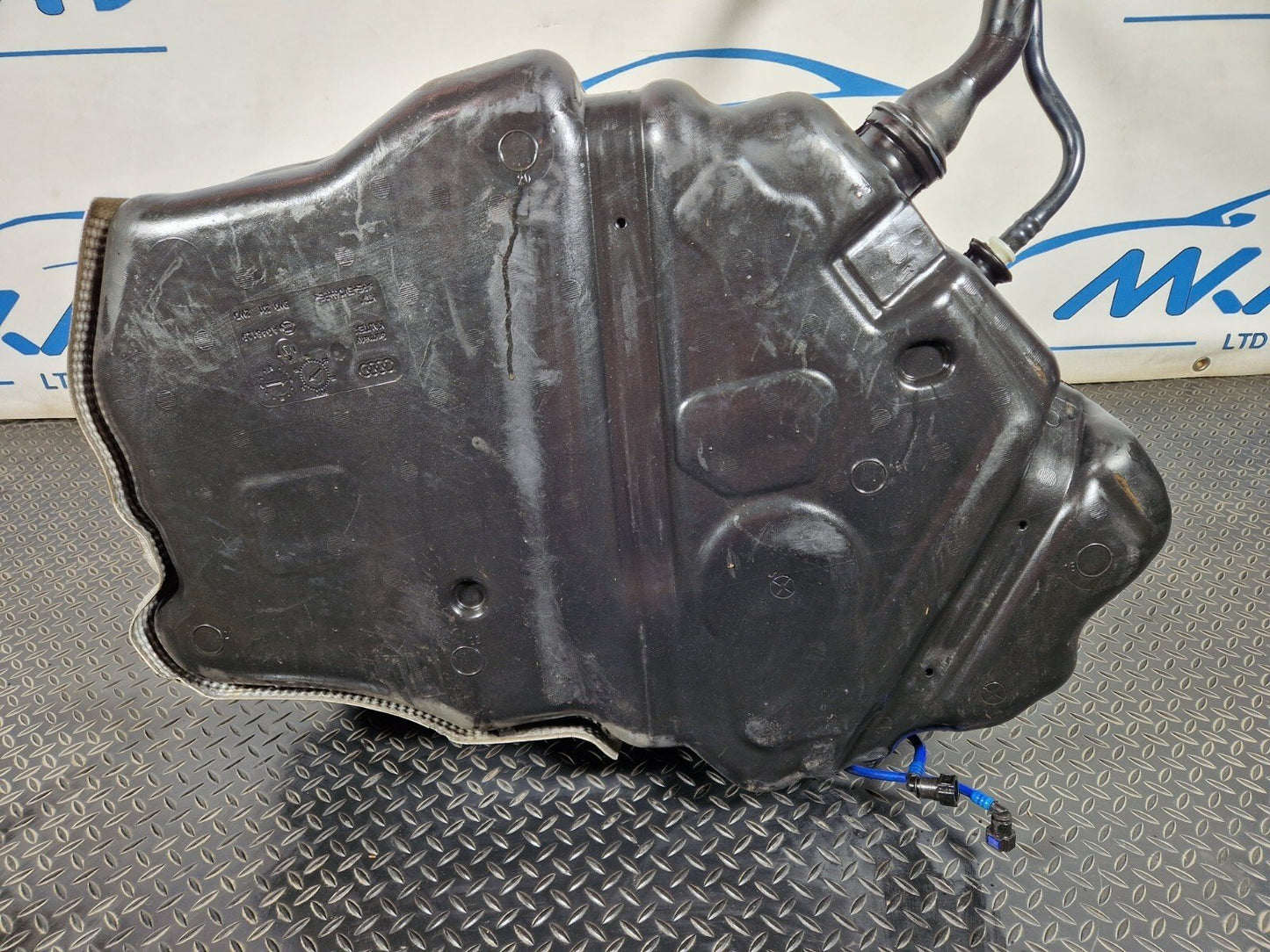 16-23 AUDI A5 F5 S-LINE GENUINE DIESEL FUEL TANK 8W6201021AM