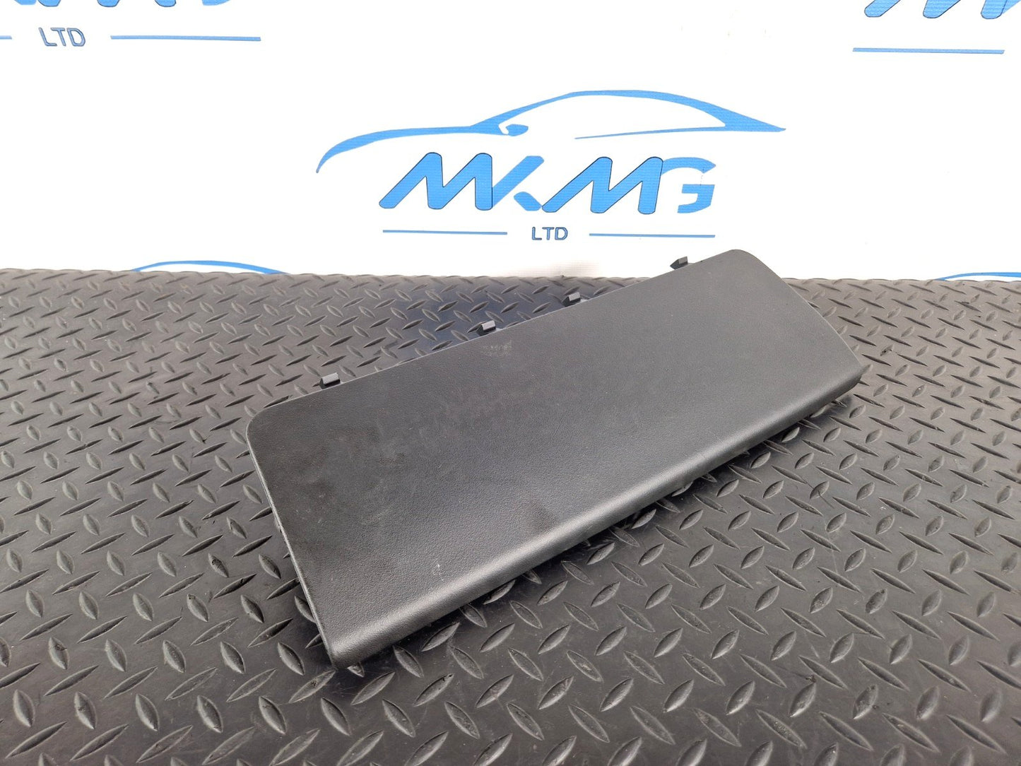 14-19 LAND ROVER L550 DISCOVERY SPORT O/S/F AIBAG KNEE RIGHT SIDE BJ32042A00A