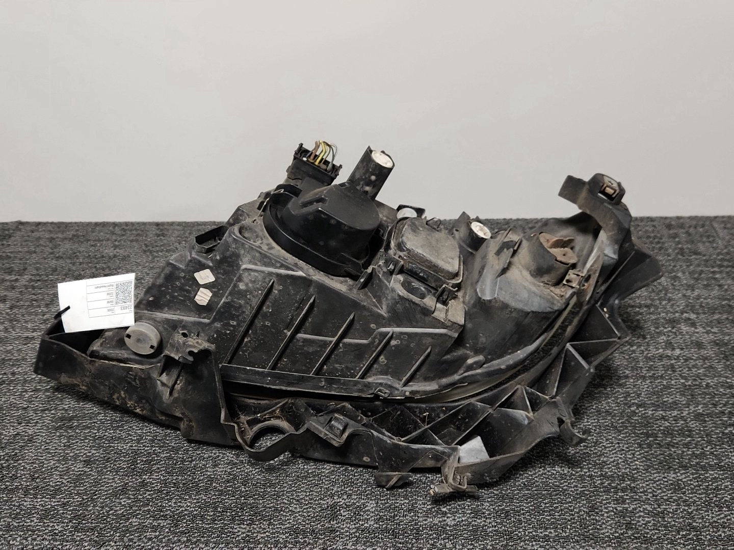 BMW 320d E90 Saloon Genuine Front Right O/S Driver Headlight 89311660
