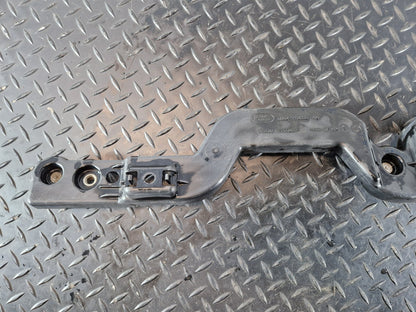 Range Rover Evoque L551 Right Driver O/S Bumper Bracket K8D2-113C52-AB