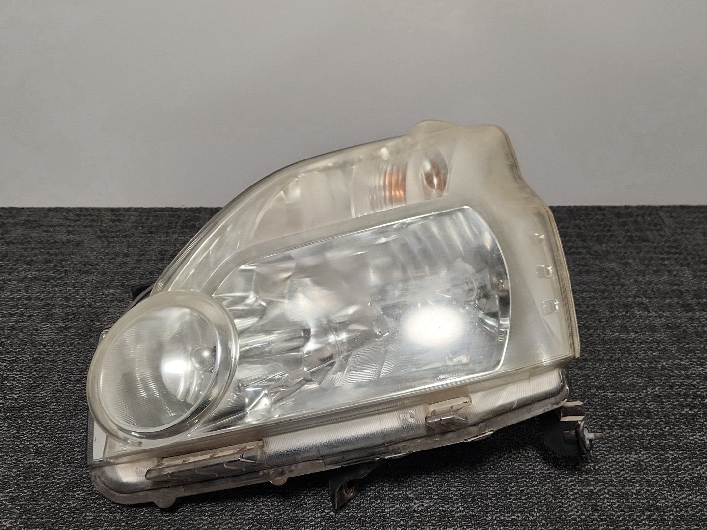 Nissan X-Trail MK2 (T31) SUV Genuine Front Left N/S Passenger Headlight HCR598