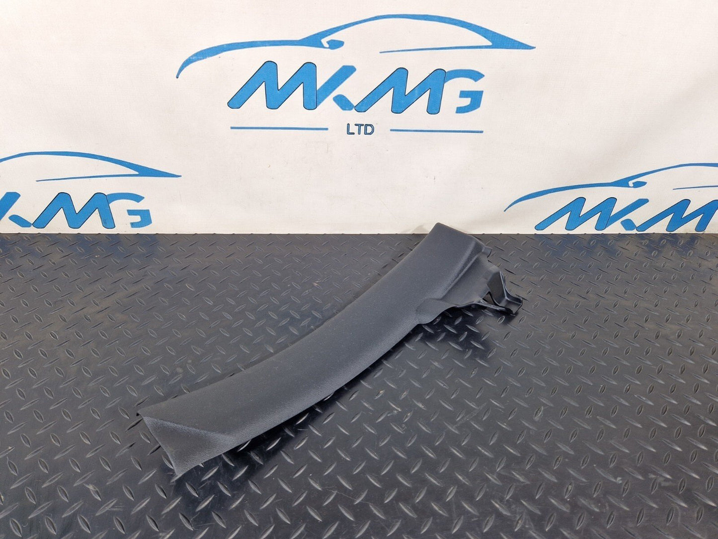 20-24 BMW 1 SERIES F40 REAR DOOR ENTERANCE TRIM RIGHT DRIVER SIDE 7444942