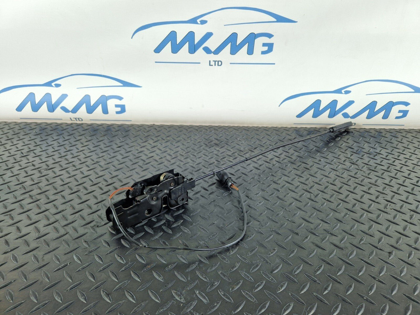 12-17 AUDI S5 CONVERTIBLE OEM BONNET LOCK LATCH MECHANISM 8T0823509