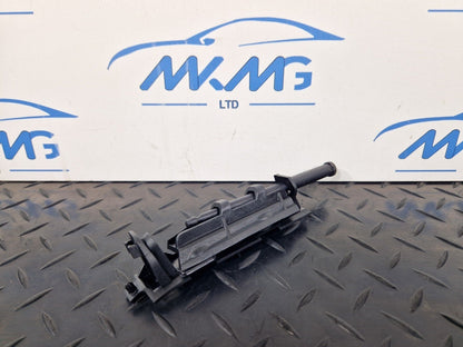 16-19 AUDI A4 B9 GENUINE RIGHT DRIVER SIDE REAR BUMPER BRACKET GUIDE 8W5807890