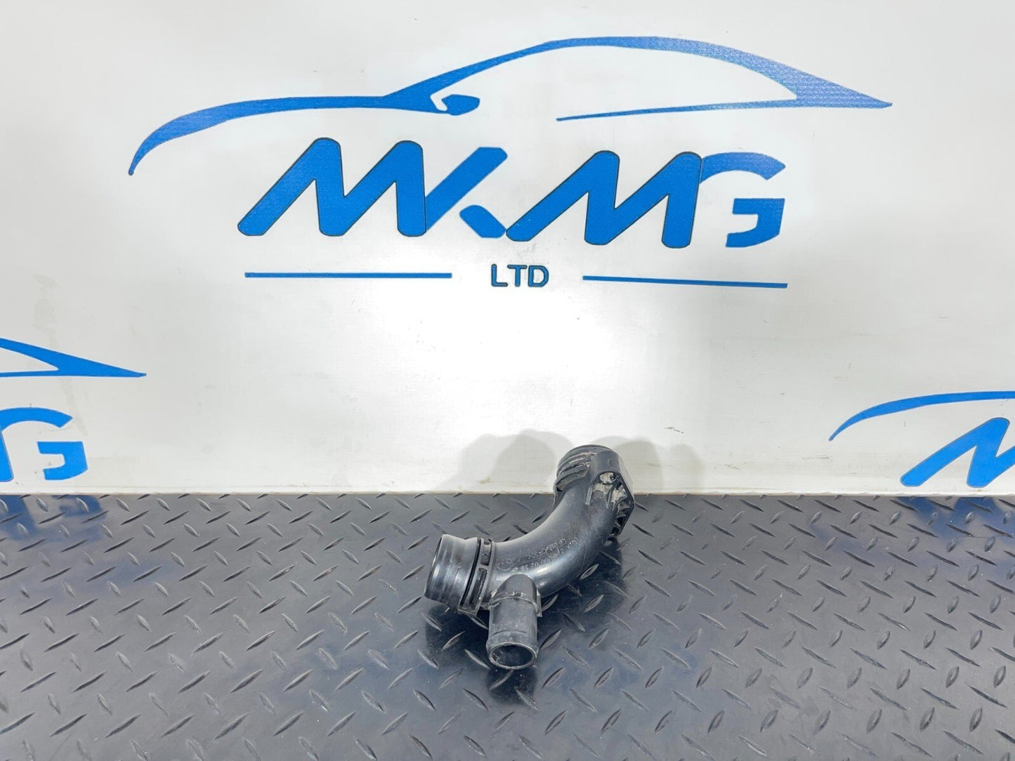 14-21 MERCEDES BENZ C350E W205 COOLANT FLANGE A2742000256
