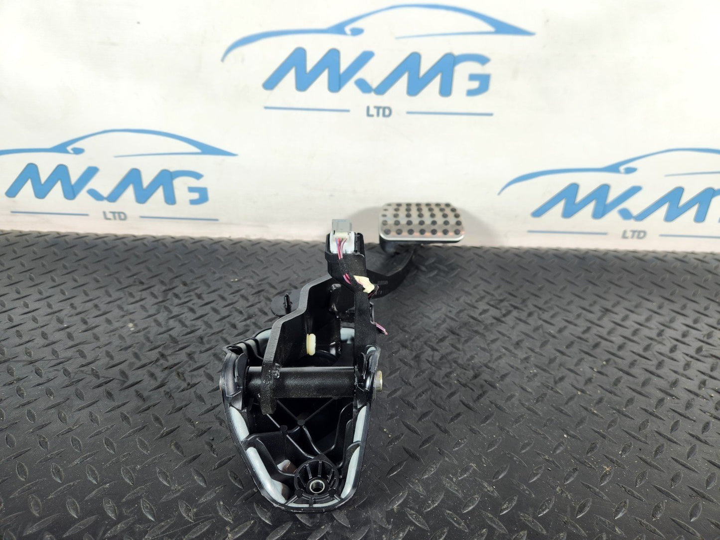 11-19 MERCEDES BENZ ML W166 GENUINE BRAKE PEDAL ASSEMBLY A1662900301