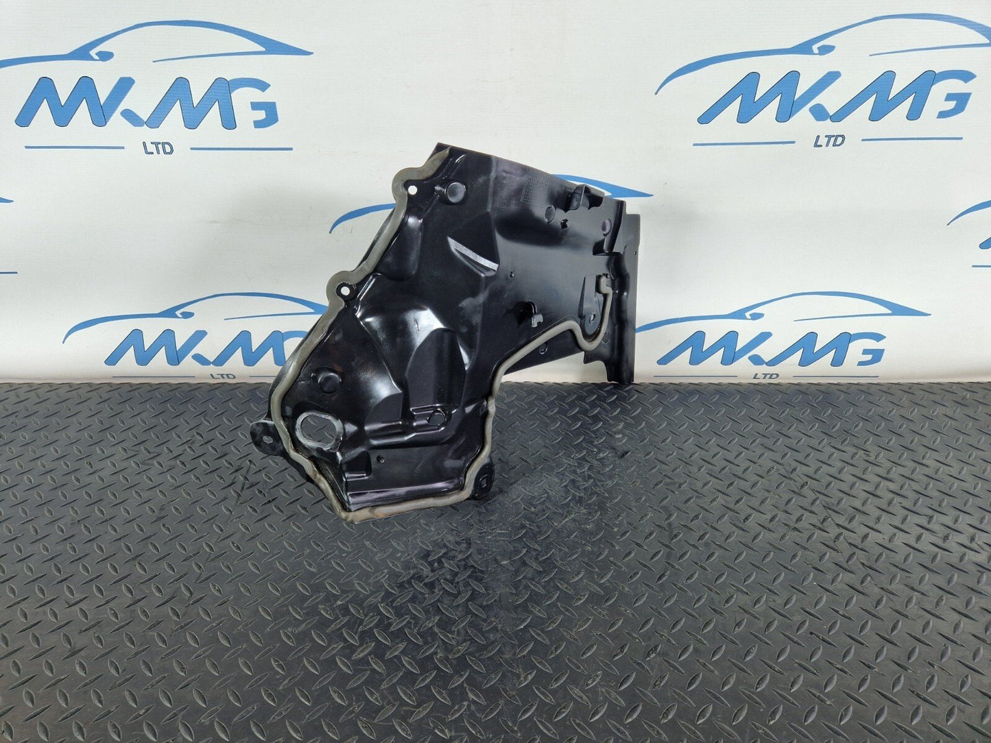 14-21 MERCEDES C300h W205 RIGHT ENGINE COMPARTMENT PARTITION WALL A2056205701