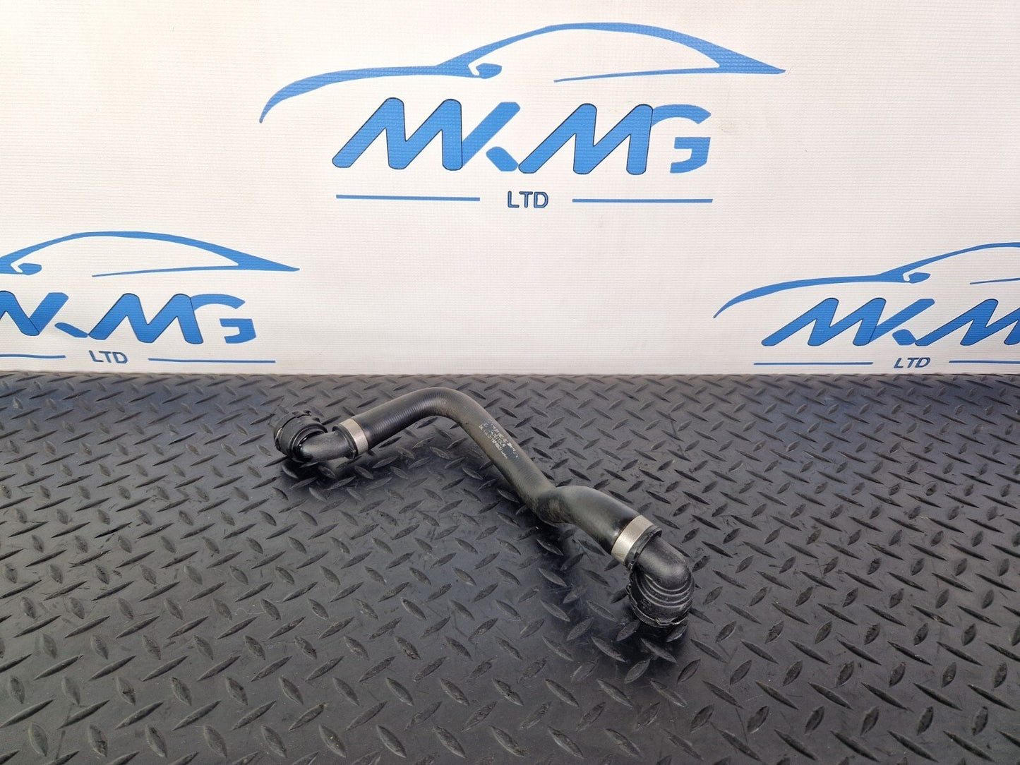 14-21 MERCEDES BENZ W205 GENUINE OEM ENGINE COOLANT HOSE PIPE A2055011682