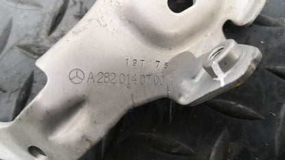 MERCEDES A-CLASS W177 V177 1.3 PETROL GENUINE ENGINE BRACKET A2820140700 *B110
