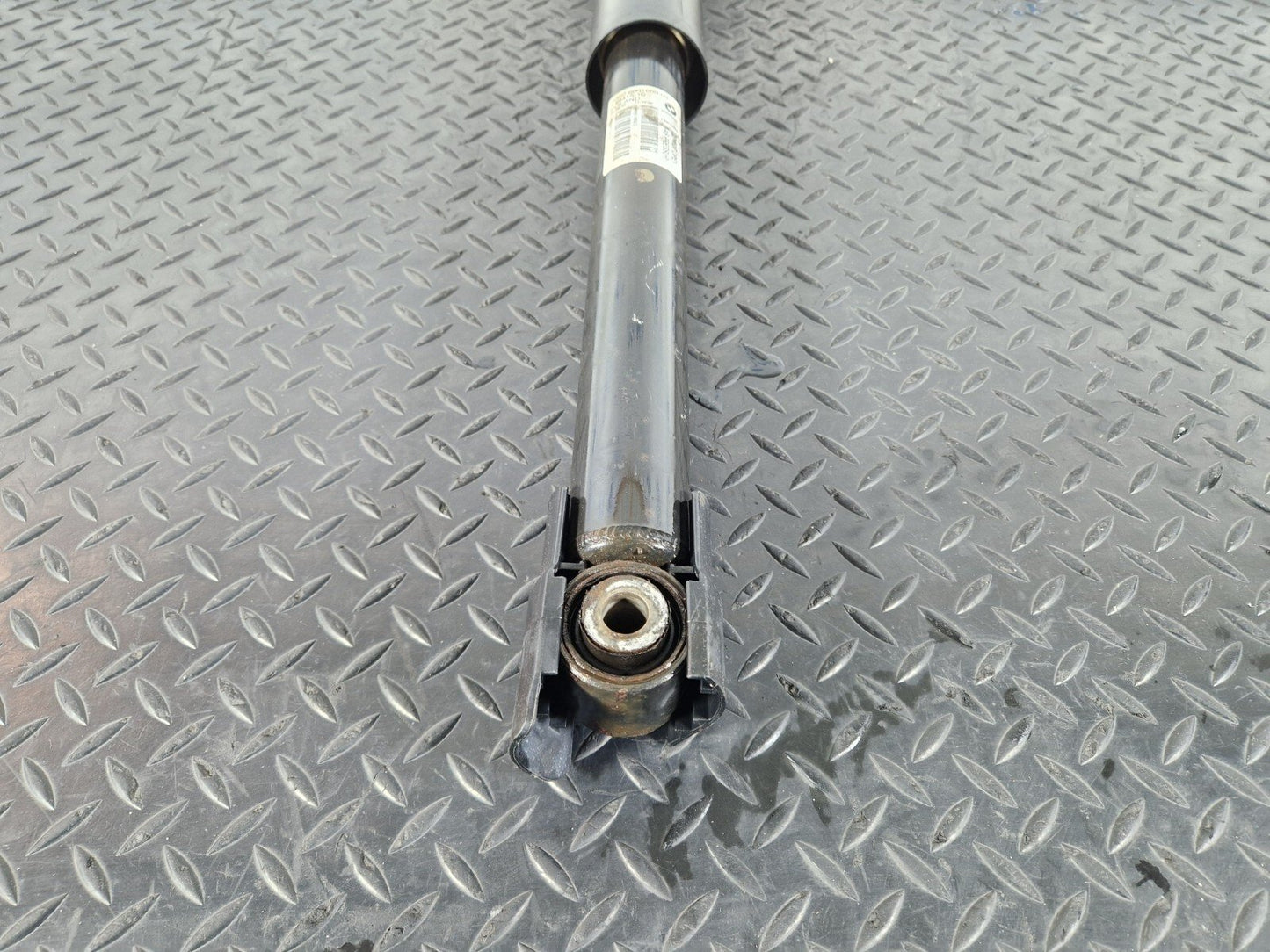 16-22 BMW X1 F48 GENUINE REAR LEFT RIGHT SHOCK ABSORBER DAMPER 6861669
