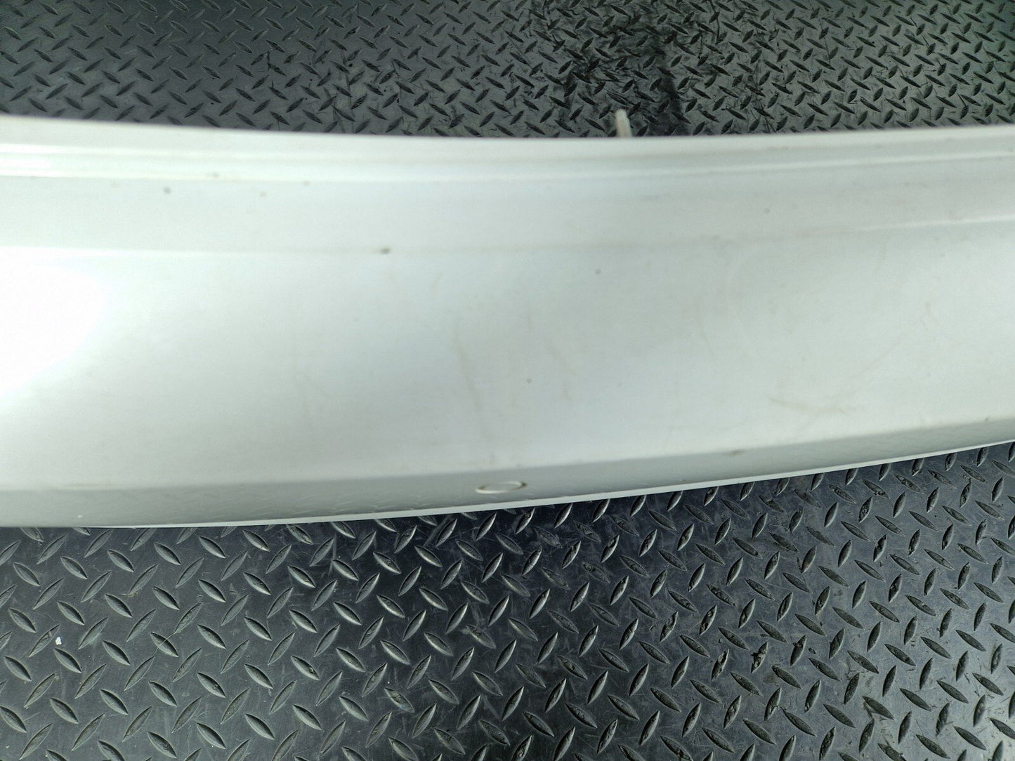 16-19 AUDI A4 B9 SALOON GENUINE REAR BUMPER & DIFFUSER IN WHITE LS9R 8W5807511J