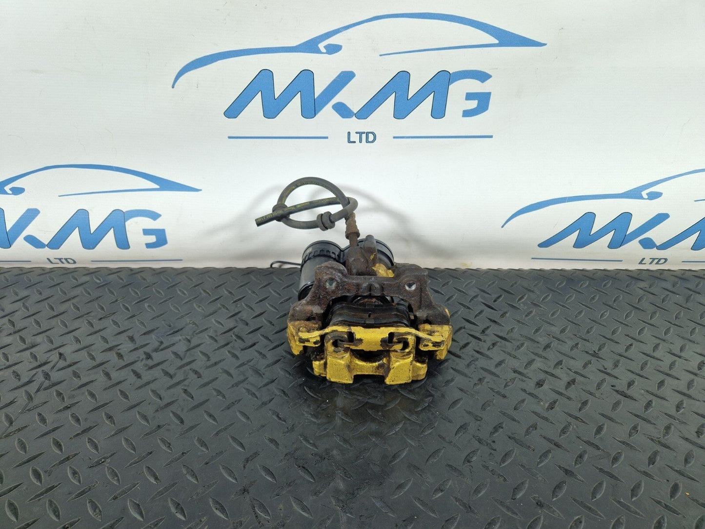 16-22 BMW X1 F48 GENUINE OEM REAR LEFT PASSENGER SIDE N/S BRAKE CALIPER 6798957