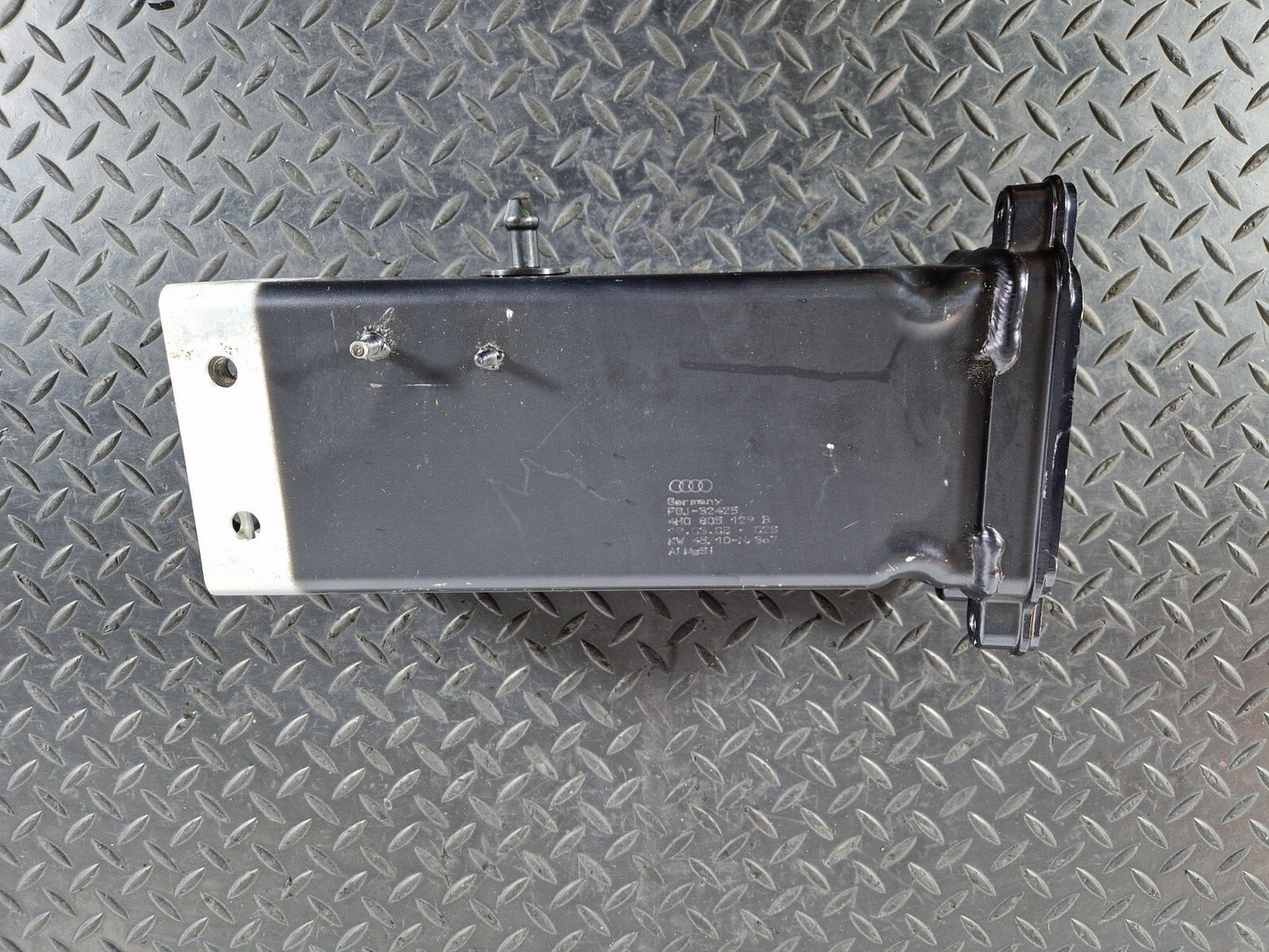 10-17 AUDI A8 4H CRASH IMPACT BEAM BAR CARRIER N/S LEFT 4H0805129B