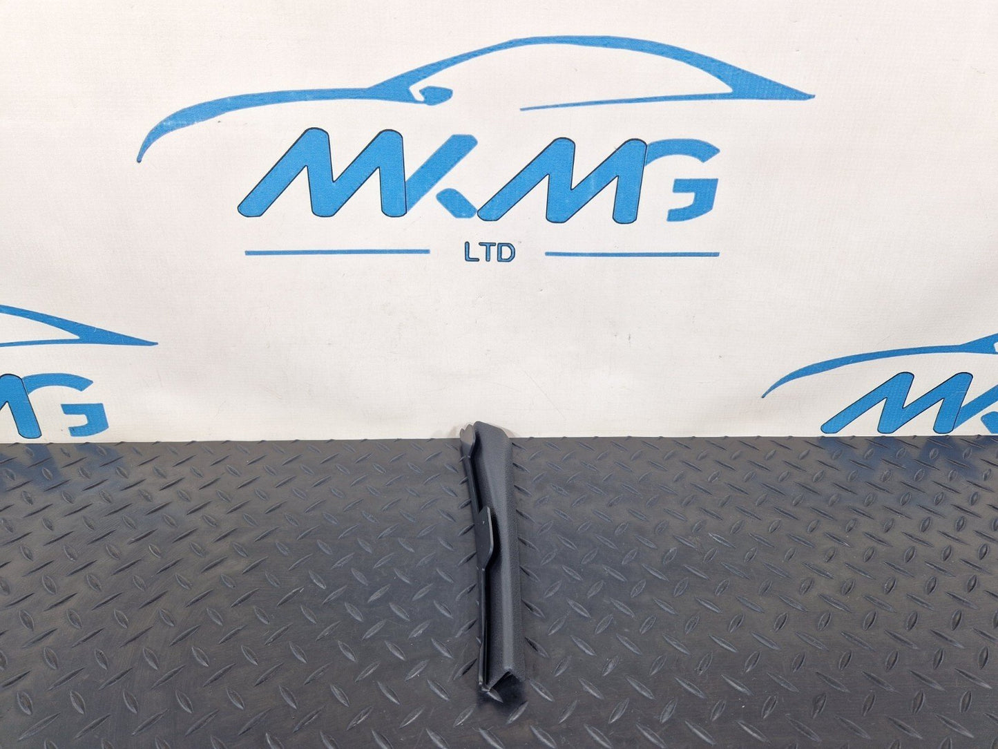 16-19 AUDI A4 B9 LEFT SIDE FRONT A PILLAR TRIM 8W0868203A